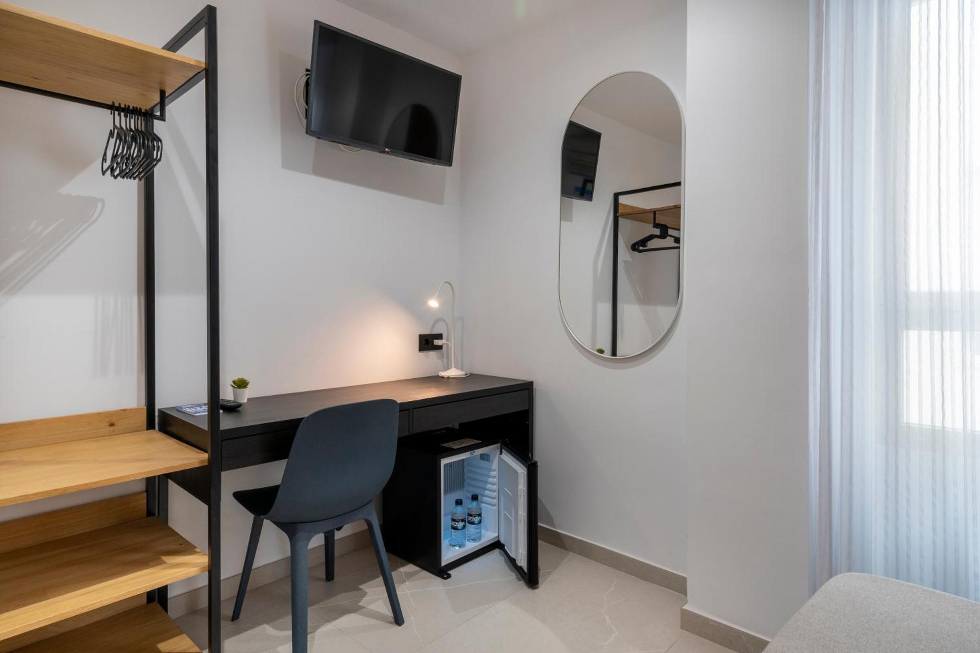 Hostal Pensimar El Altet Esterno foto