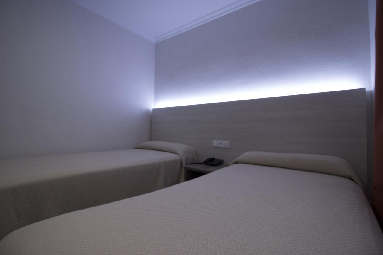 Hostal Pensimar El Altet Esterno foto